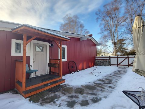 A Private City, Cabin-Feel Studio for 1 Person