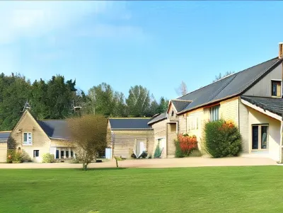 Logis de Poëllier Hôtels à : La Flèche