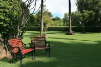 Hotel Racquet Cuernavaca Отели в г. 