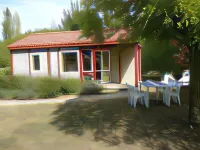 Les Chalets des Mousquetaires Hotels in Avezan