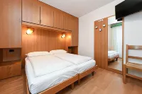 Hotel Denny