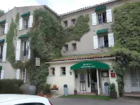 Human Hotel Résidence Hotels in Cotignac