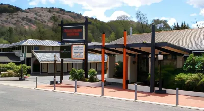 West Coaster Motel فنادق في Queenstown