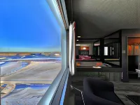 Hotel l'Express Hotels in Repentigny