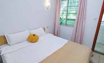 Nuanyang Ancient City Parking Lot Side Central Area Homestay (Kaiyuan Road)