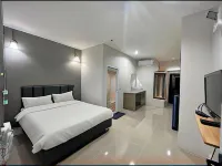 Life Hotel Rong Khun Hotel dekat Wat Huai Sai