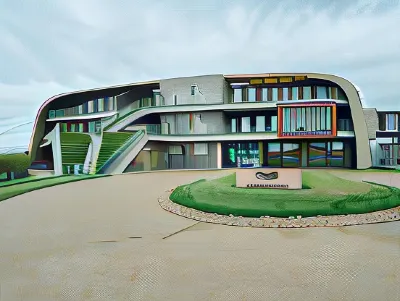 Yanmar Sunset Marina Clubhouse&Hotel
