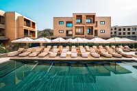 M Boutique Hotel - Designed for Adults - piscina
