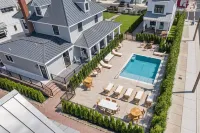 The Hen Houses Hotels in Wildwood