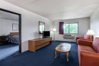 سوبر 8 باي ويندام غروتون فنادق في غروتون