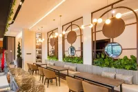 Grand Rocky Hotel Bukittinggi Hotels in Sianok Anam Suku