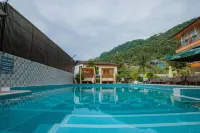 Majestic Lake Front Hotel & Suites - Pools