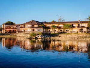 Wineport Lodge