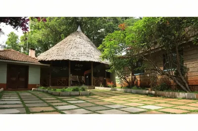 The giraffe cottages Hotels near Tinga Town
