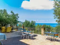 Donnasilia Hotels in Centola