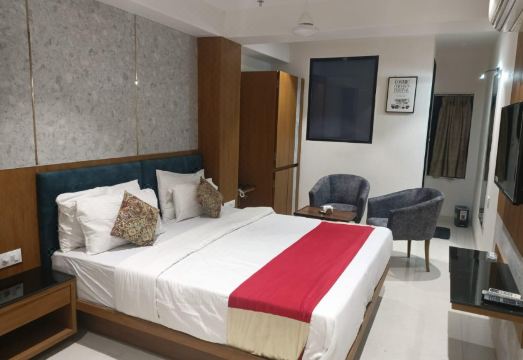 Hotel Ranjeet Akola 로비 이미지