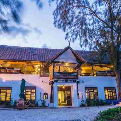 Serena Beach Resort & Spa Hotel Exterior