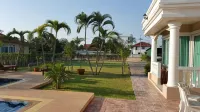 East Shore Pattaya Resort فنادق في بانغ لامونغ