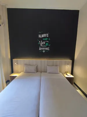 Hotel Intan Cirebon Hôtels à proximité de : Green Mosque Cirebon