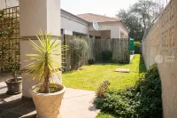 Kendi's Inn Self Catering Apartments Hotels in Jwaneng