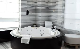 Pullman Doha West Bay