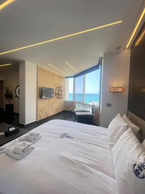 Gondola Marine Resort - 4-Star