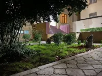 Ekm Hotel