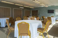 SpringHill Suites Woodbridge - parking
