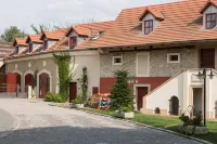 Hotel Dvur Hoffmeister Hotels in Uzice