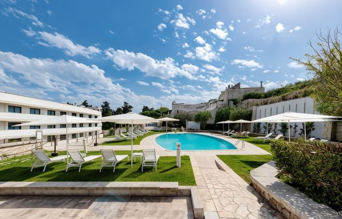 Vittoria Resort Pool & Spa
