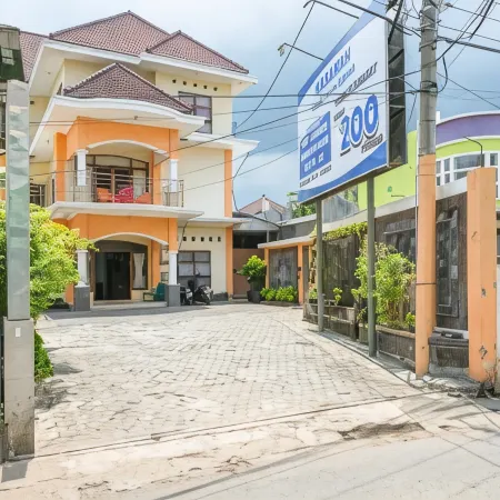 RedDoorz Syariah @ Jalan Simpang Gajayana