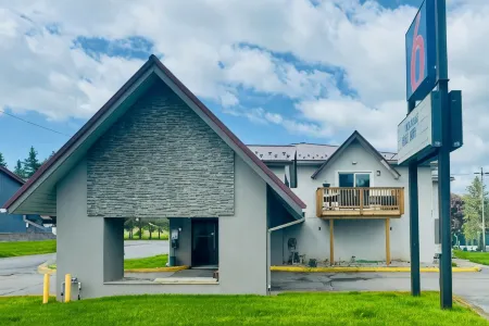 Motel 6 McGraw, NY - Cortland