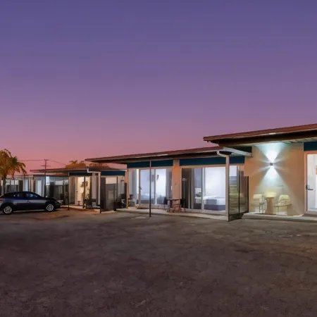 Hilltop Motel
