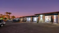 Hilltop Motel