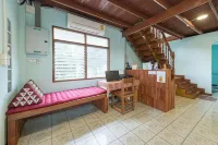 Nang Ta Yon @ Ban Thap Chang Hostel