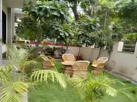 Hotel Blue Neck Hudda City Centre Fortis Hospital