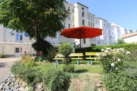 Space Hotel im Campus der Jesco von Puttkamer Schule Hotels in der Nähe von Leipzig-Stötteritz, Bahnhof