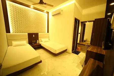 Hotel Byke Ride - Walkable from Agra Cantt Railway Station