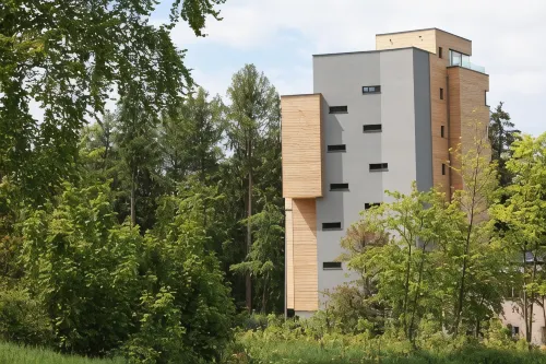 The Seven Hotel - parking
