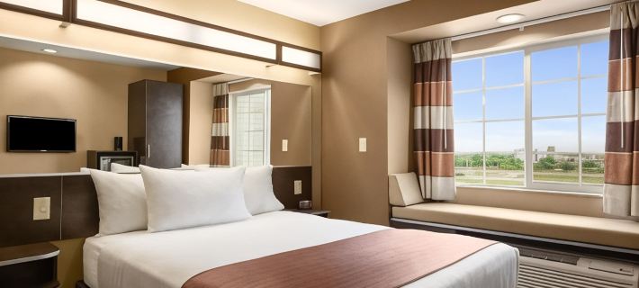 Microtel Inn & Suites by Wyndham Cotulla Hotel di Cotulla