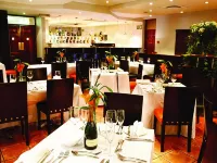Court Classique Suite Hotel - breakfast