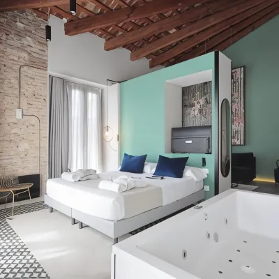 You & CO. Quart Boutique Hotels near Sala Girasol