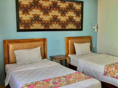 Summer Quest Hotel