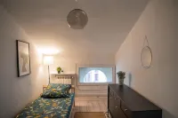 Moon Hostel Warszawa Hotel a 