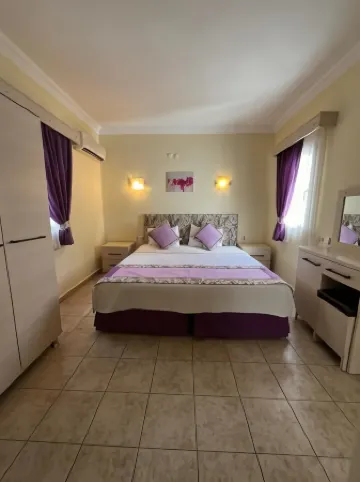 坎納花園飯店 - 限成人