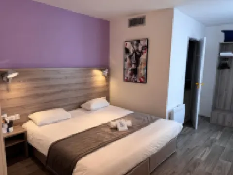 Brit Hotel Confort Nevers Centre Gare ヌベールのホテル