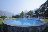 WelcomHeritage Tarangi Ramganga Resort - Pools