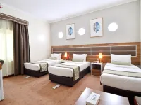 Nejoum Al Emarate Hotel Sharjah Hotels near Petrofac International Ltd.
