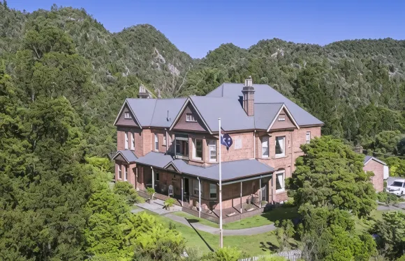 彭哈納住宿加早餐酒店