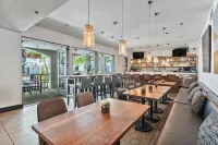 Hotel Casa 425 + Lounge, A Four Sisters Inn Hotels in Claremont